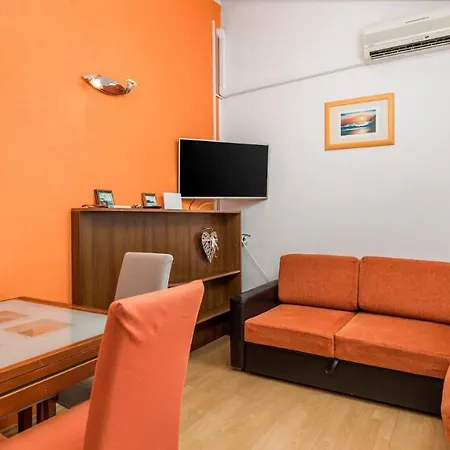Apartment Rona Ivana *