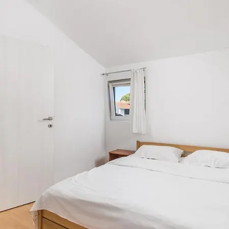 Rona Ivana Apartment